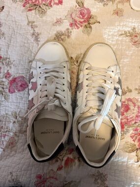 Saint Laurent White Leather Star Sneakers with Pink and Silver Stars